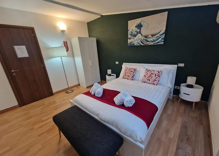 Salmini Porta Romana Apartment By 101Flats